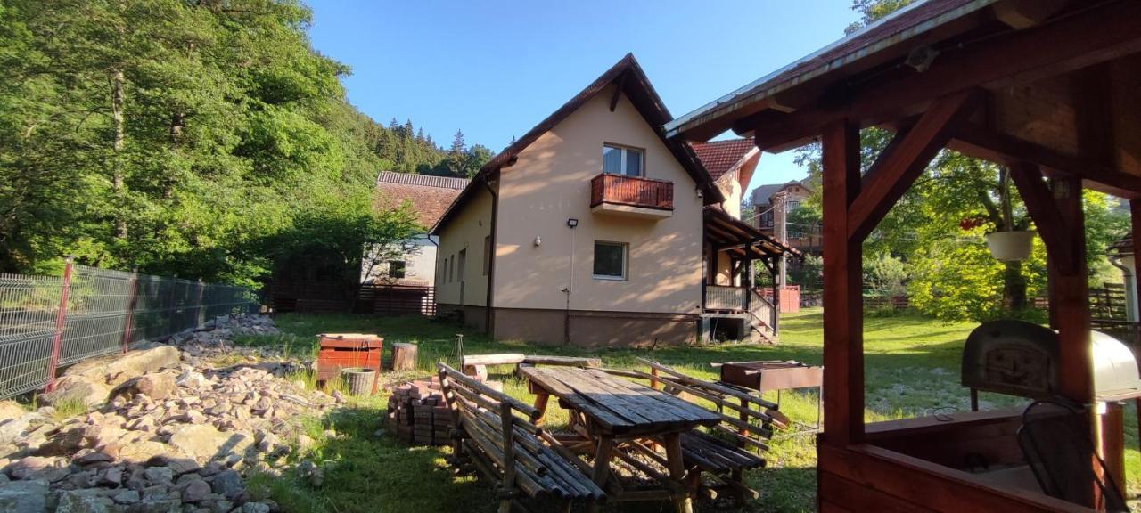 Olt-Part Vendégház BaileTusnad Esterno foto